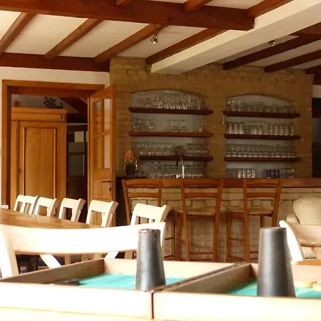 Cozy Holiday In With Terrace Vakantiehuis *