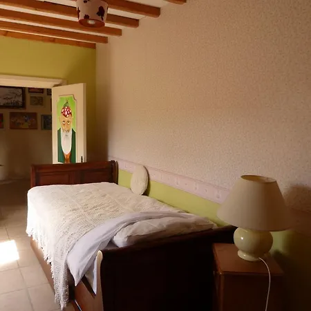 Vakantiehuis Cozy Holiday In With Terrace
