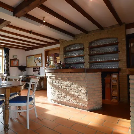 Cozy Holiday In With Terrace Vakantiehuis *